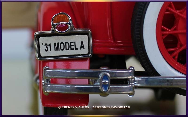 Ford Model A - Motor City Classics 1/18